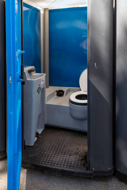 Best Portable toilet rental cost  in Mineville, NY